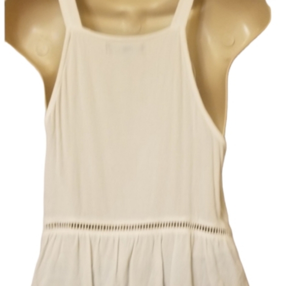 GREAT Kendall & Kylie Tank👑🎉4/$16🔥 - Picture 3 of 10